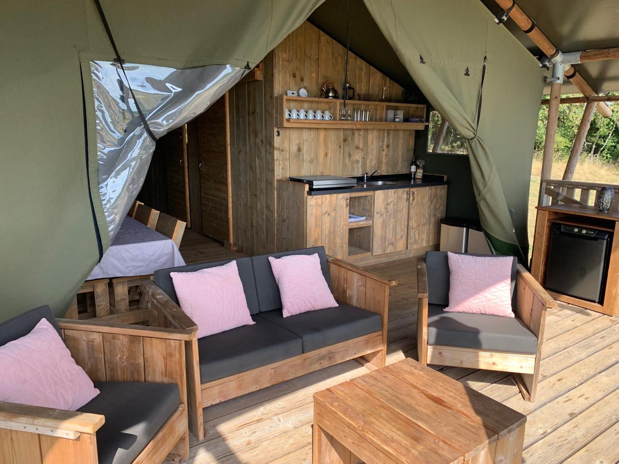 Tente de luxe Safari Tent With A Beautiful View At Lot Sous Toile Montamel