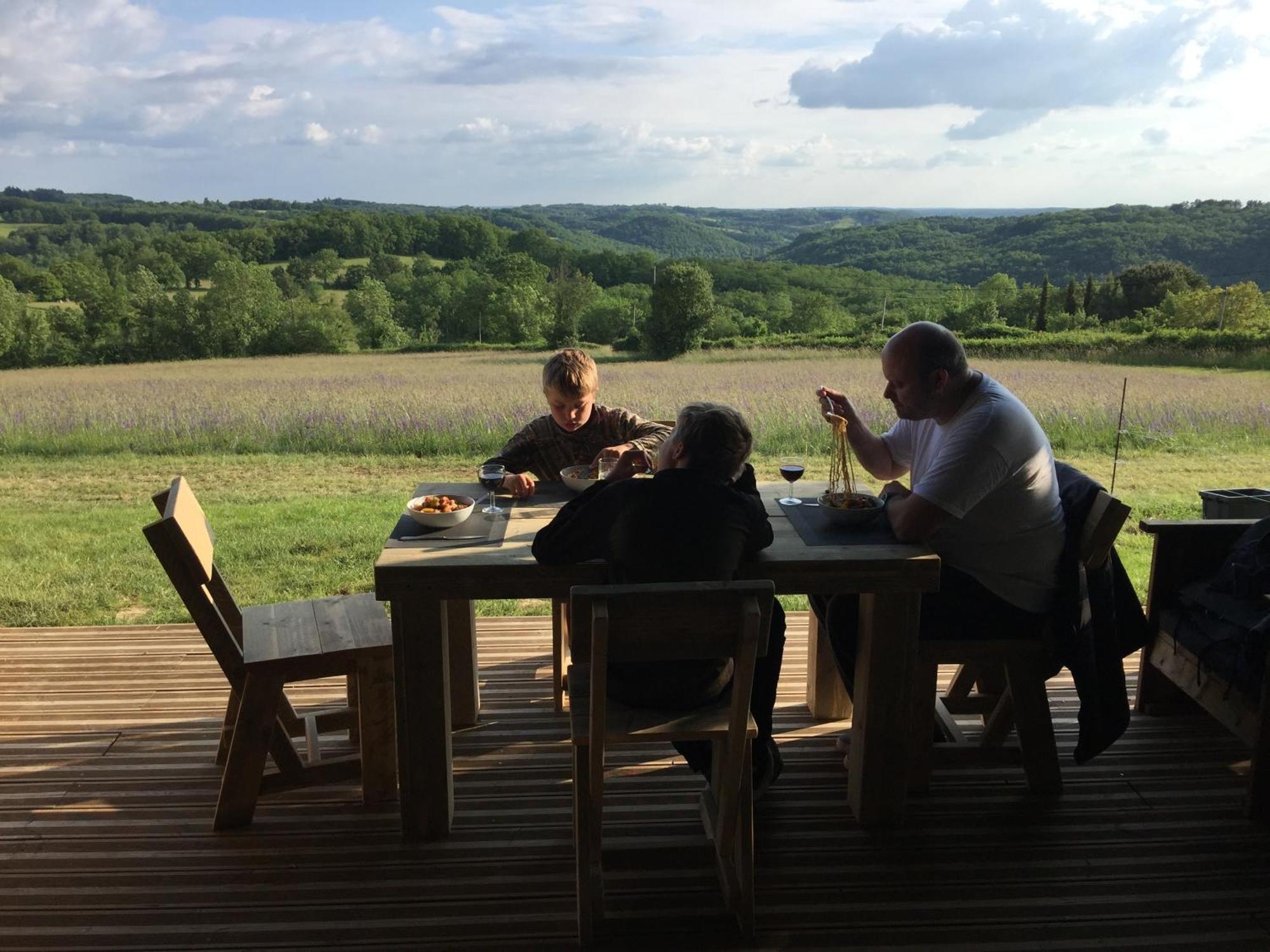 Tente de luxe Safari Tent With A Beautiful View At Lot Sous Toile Montamel