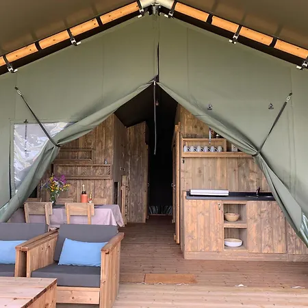 Safari Tent Lodges With A Beautiful View At Lot Sous Toile Montamel Extérieur photo