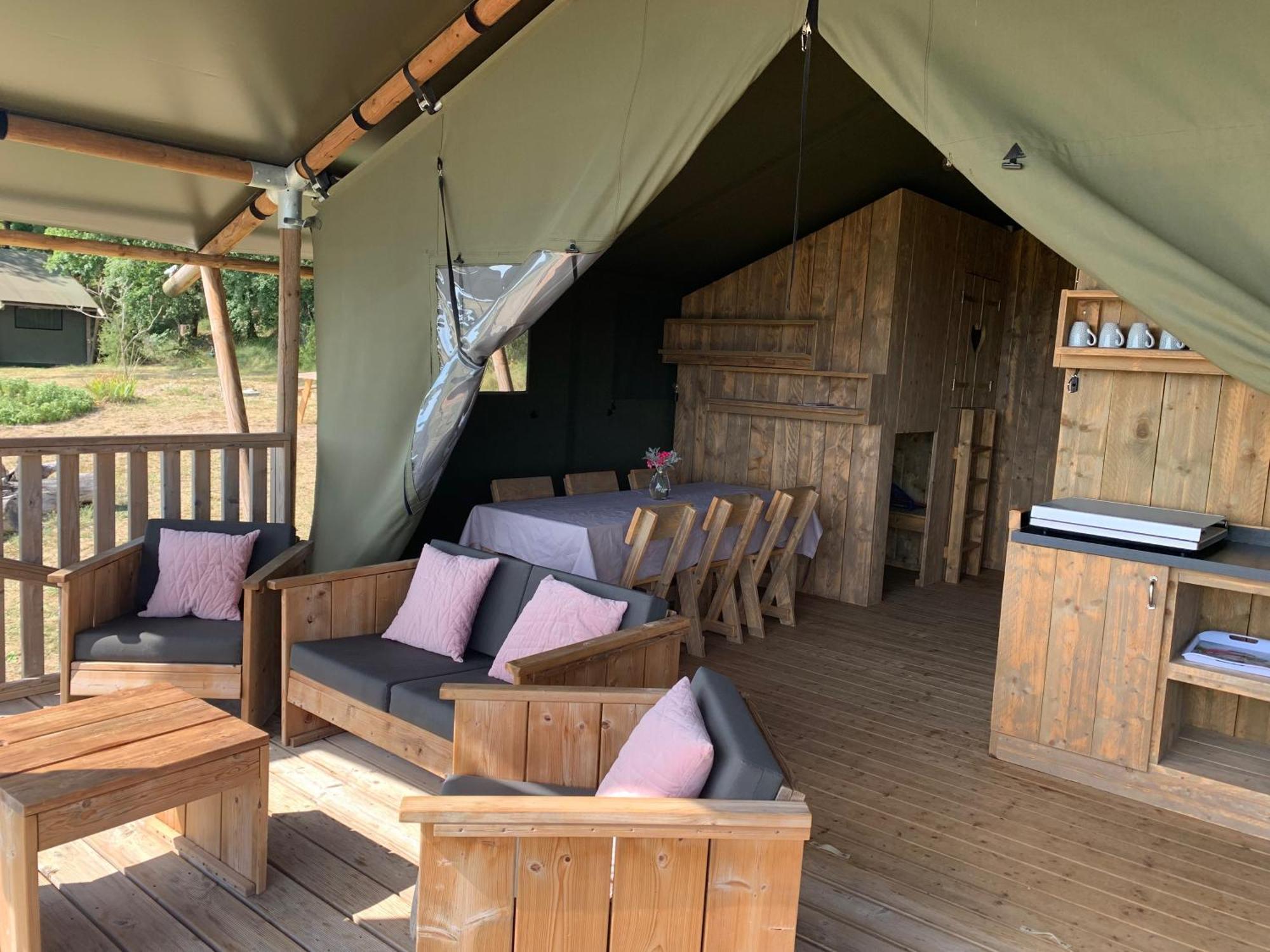 Safari Tent With A Beautiful View At Lot Sous Toile Luxury tent