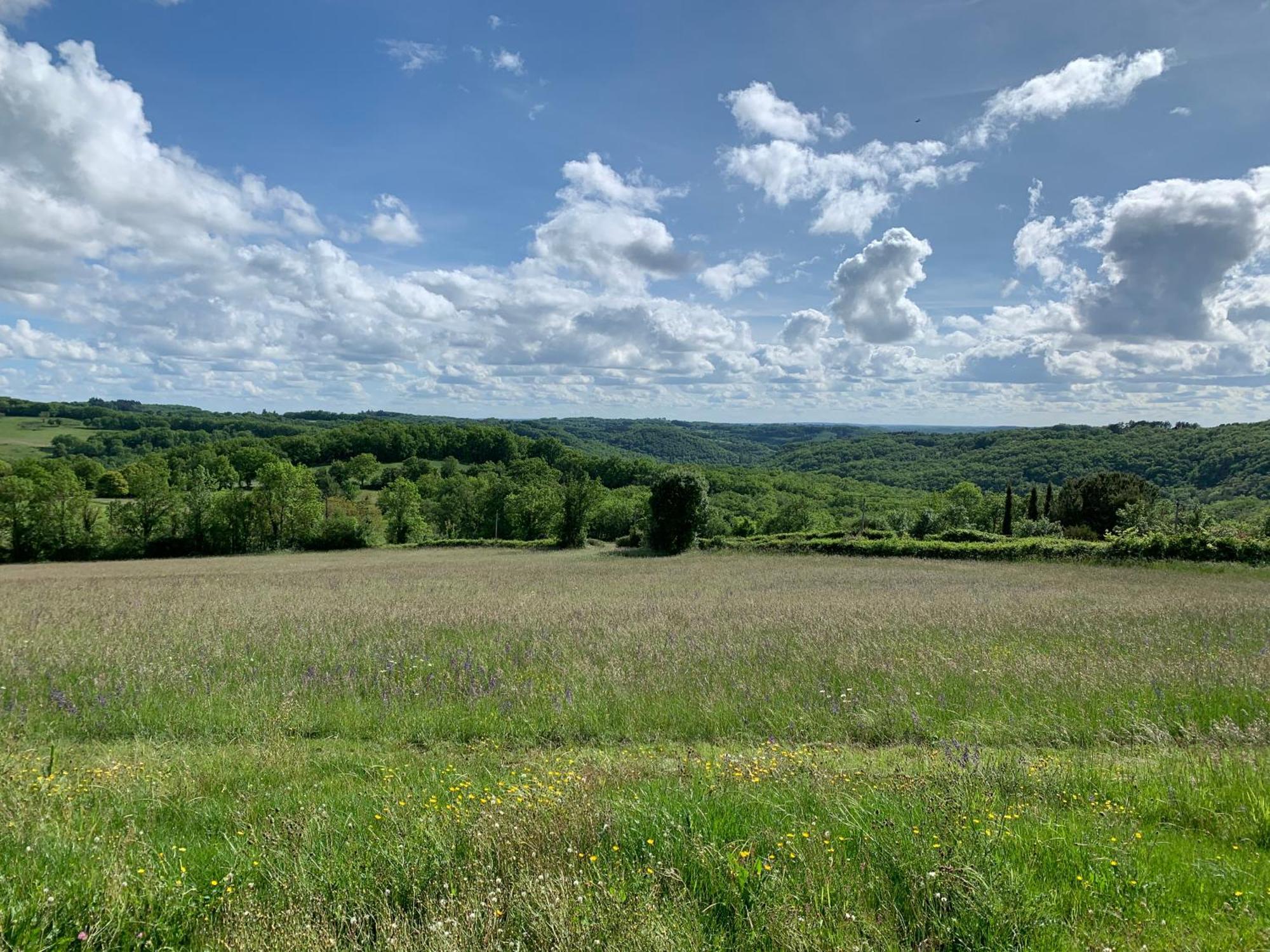 Luxury tent Safari Tent With A Beautiful View At Lot Sous Toile Montamel